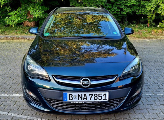 Opel Astra cena 24900 przebieg: 273000, rok produkcji 2015 z Łódź małe 277